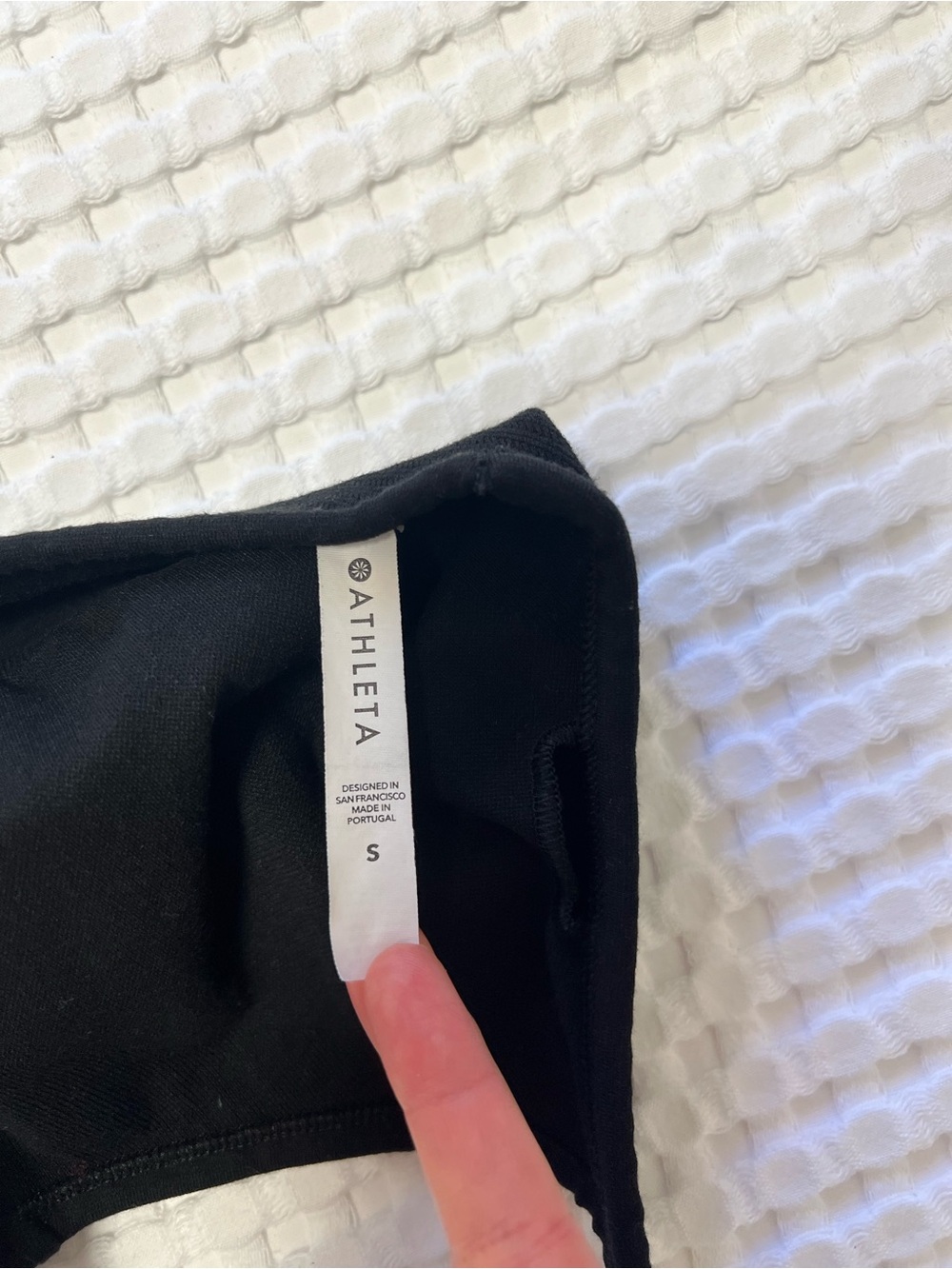 Athleta Black Ribbed Racerback Sports Bra - Picture 5 of 6